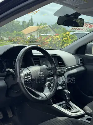 Hyundai Elantra SE 2020 Black