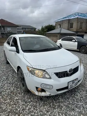 Toyota Corolla 2010 White