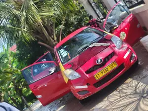 Toyota Vitz 2010 Red