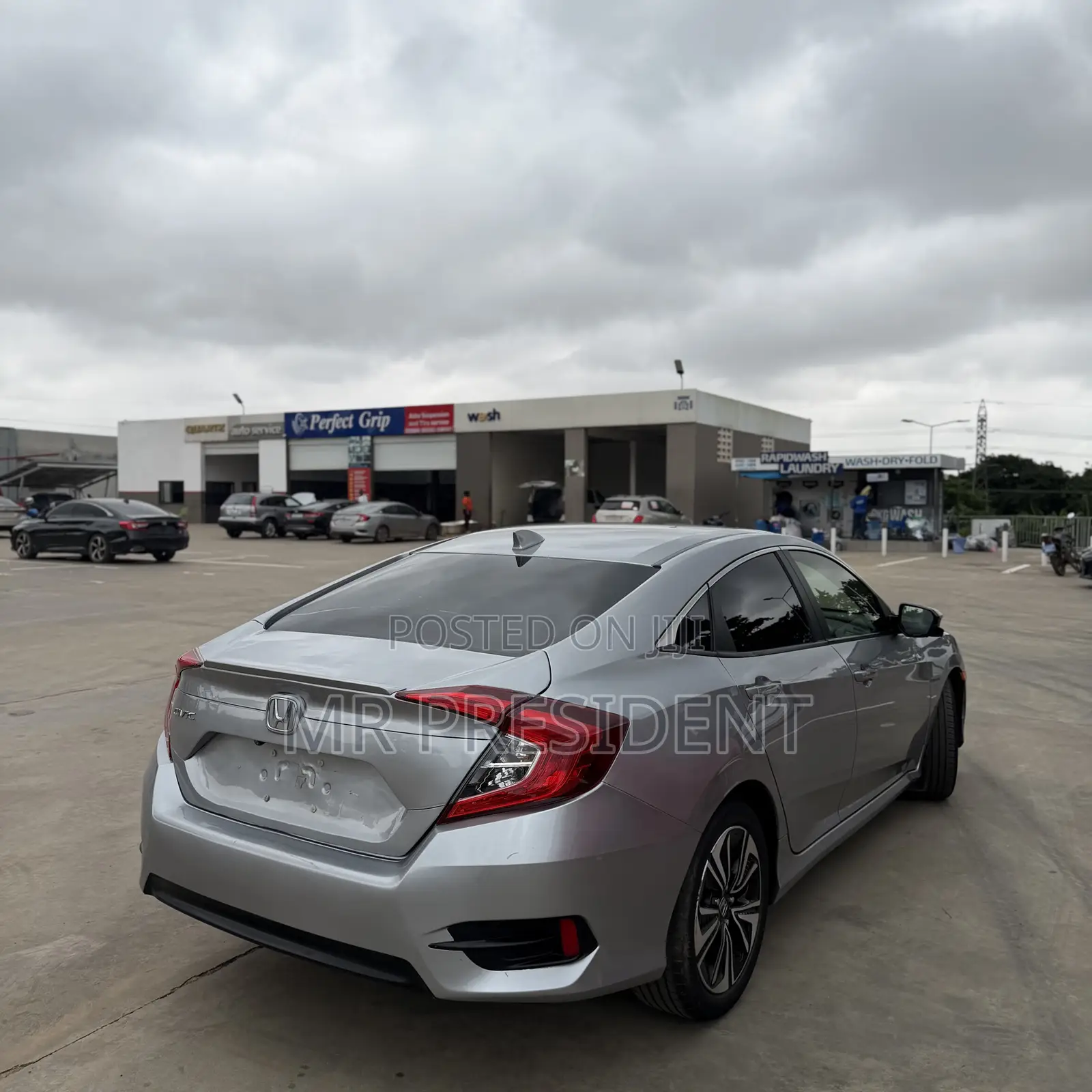 Honda Civic EX-L Sedan 2018 Silver