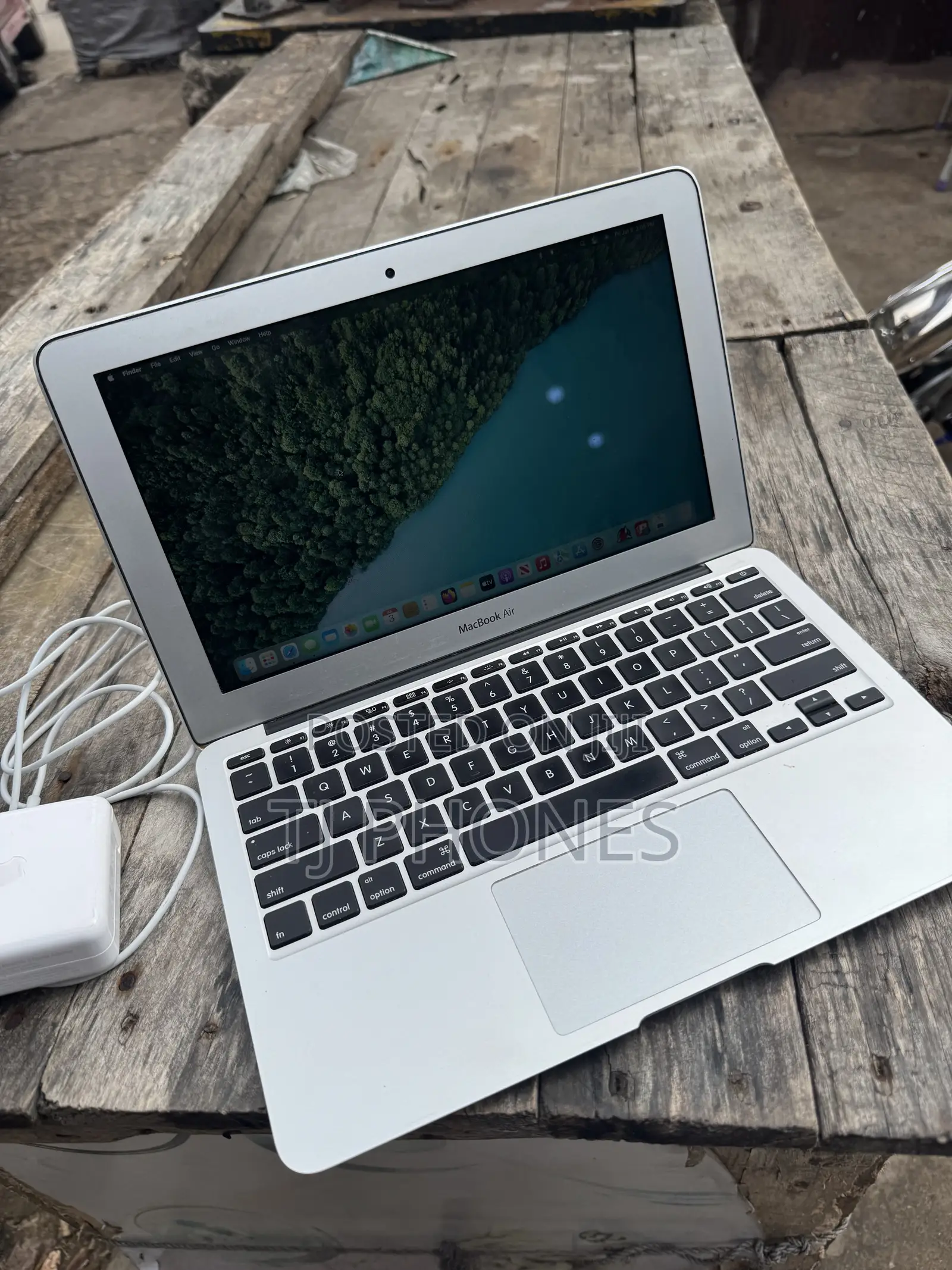 Laptop Apple MacBook Air 2015 4GB Intel Core i5 SSD 128GB