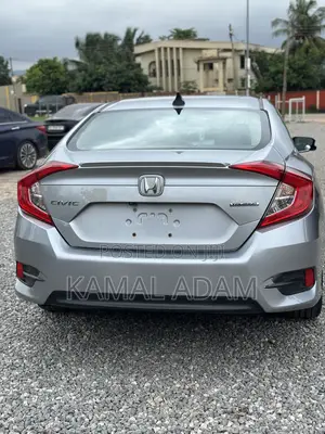 Honda Civic Touring Sedan 2018 Silver