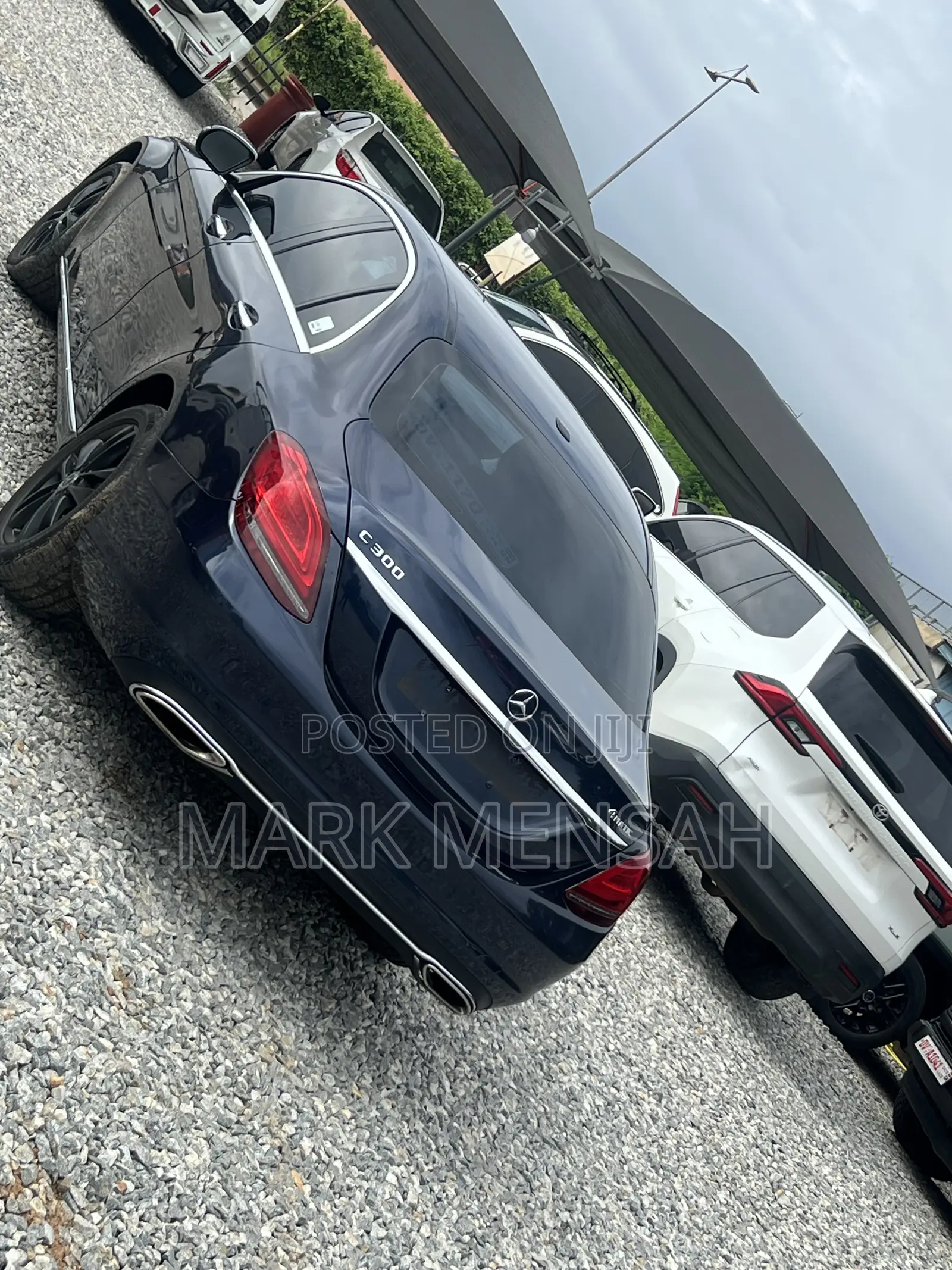Mercedes-Benz C300 2019 Blue
