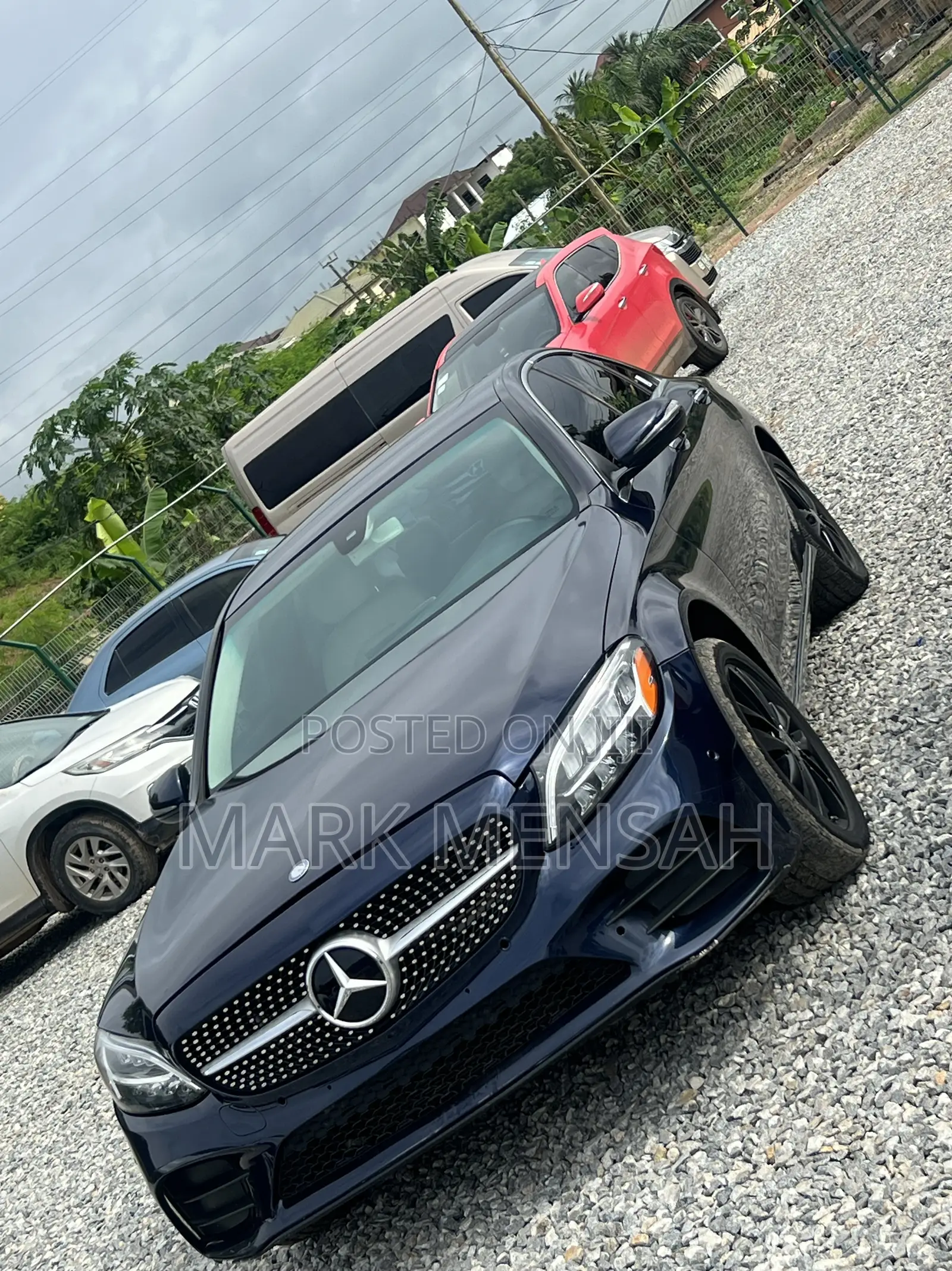 Mercedes-Benz C300 2019 Blue