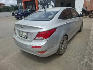 Hyundai Accent 2016 Silver