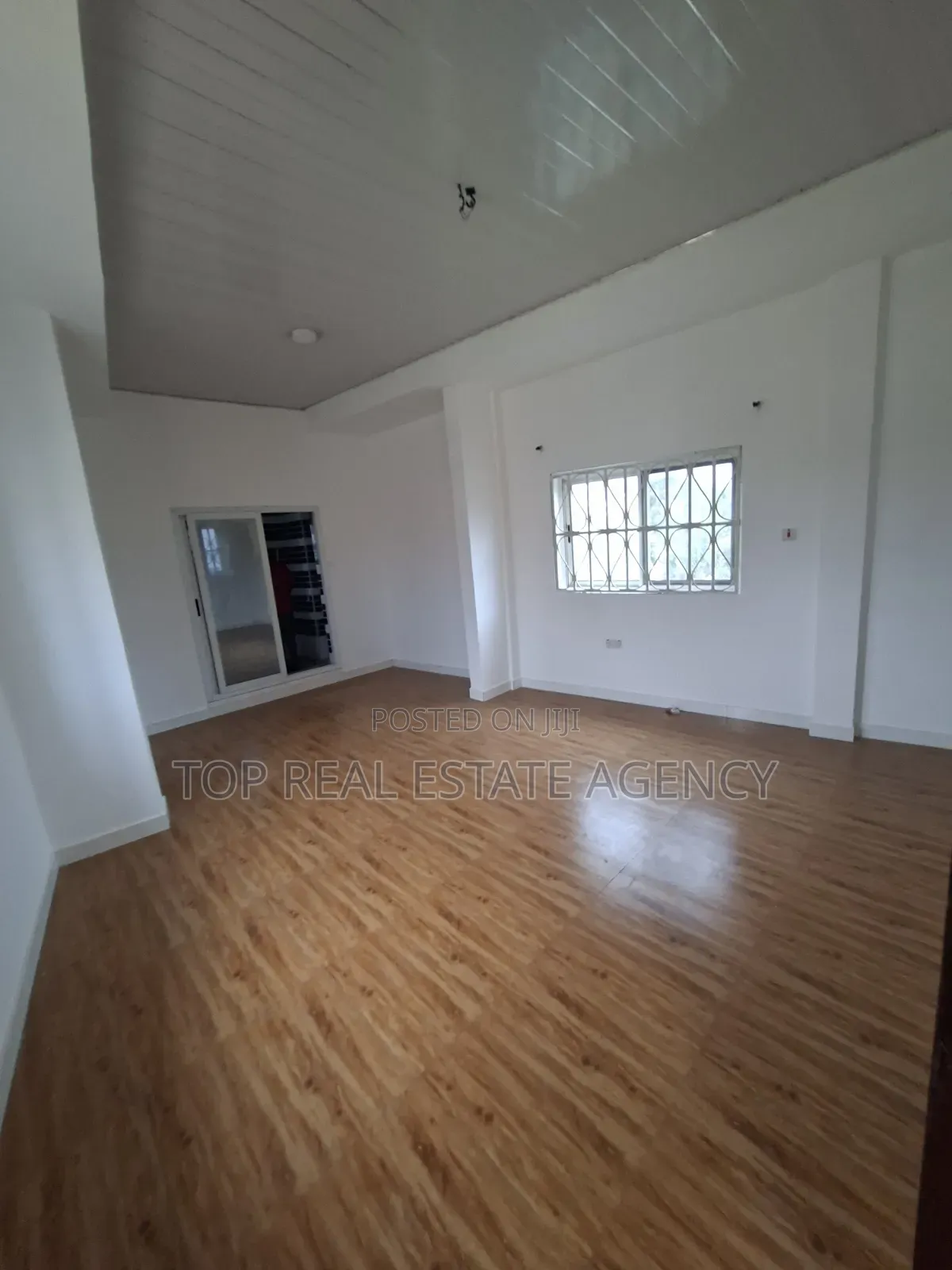 2bdrm Apartment in K. Boat, Ga East Municipal for rent