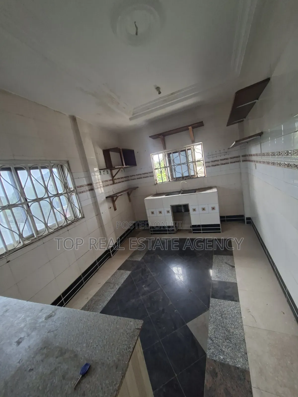 2bdrm Apartment in K. Boat, Ga East Municipal for rent