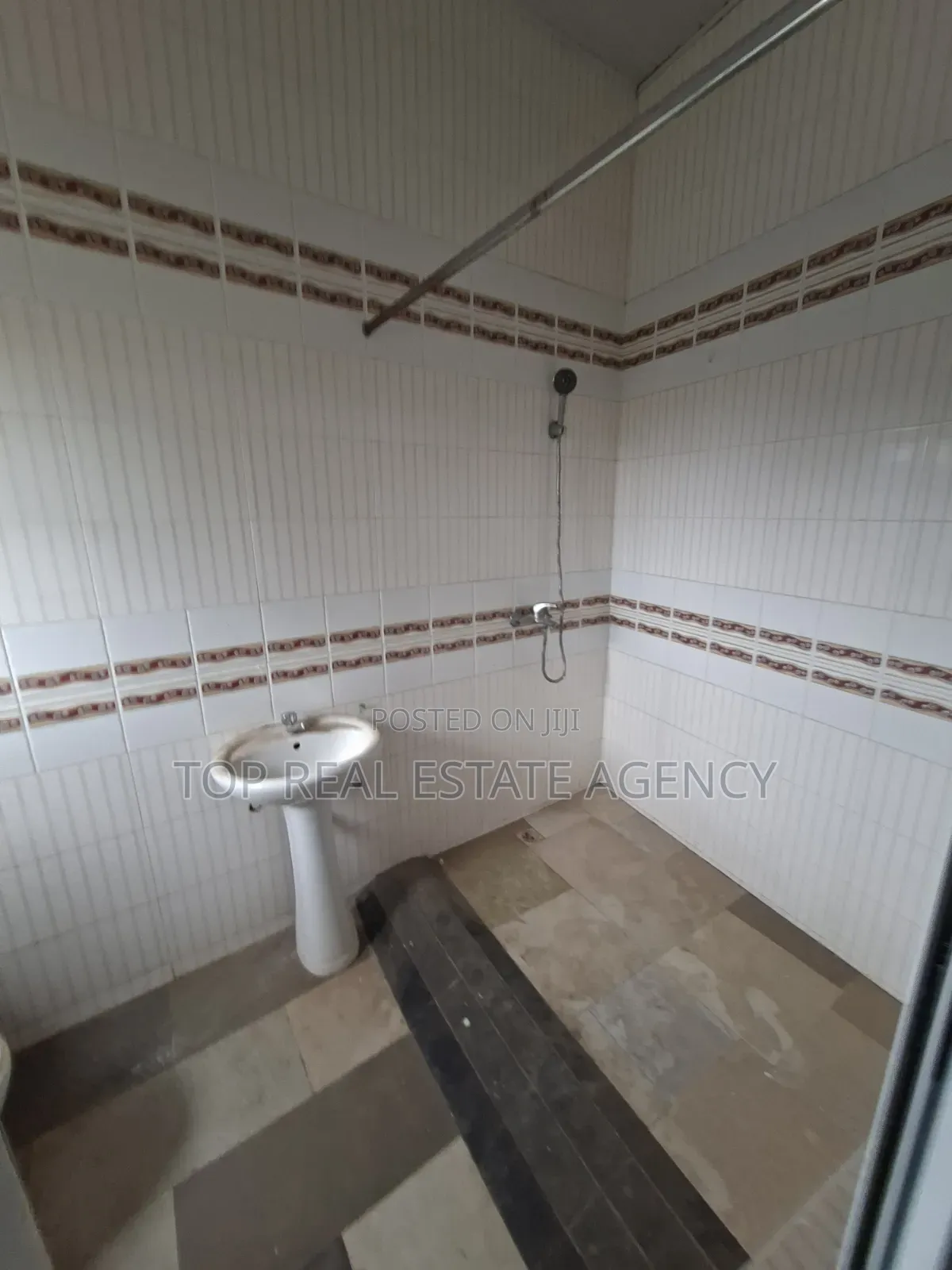 2bdrm Apartment in K. Boat, Ga East Municipal for rent
