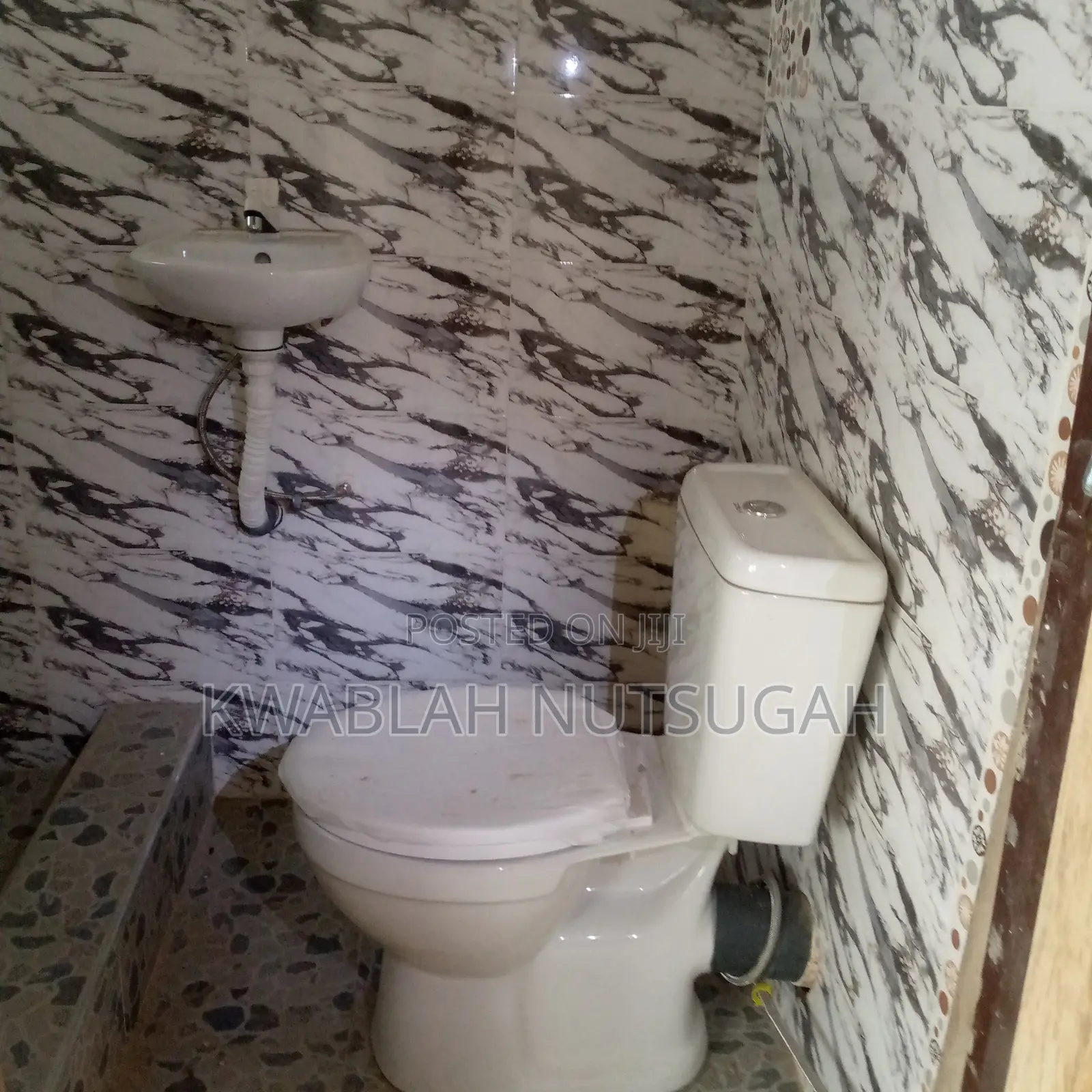 1bdrm Room & Parlour in Cold Store for rent