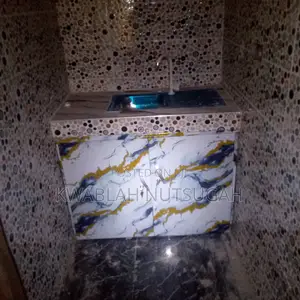 1bdrm Room & Parlour in Cold Store for rent