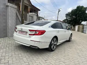 Honda Accord Touring 2.0T 2020 White