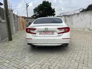 Honda Accord Touring 2.0T 2020 White