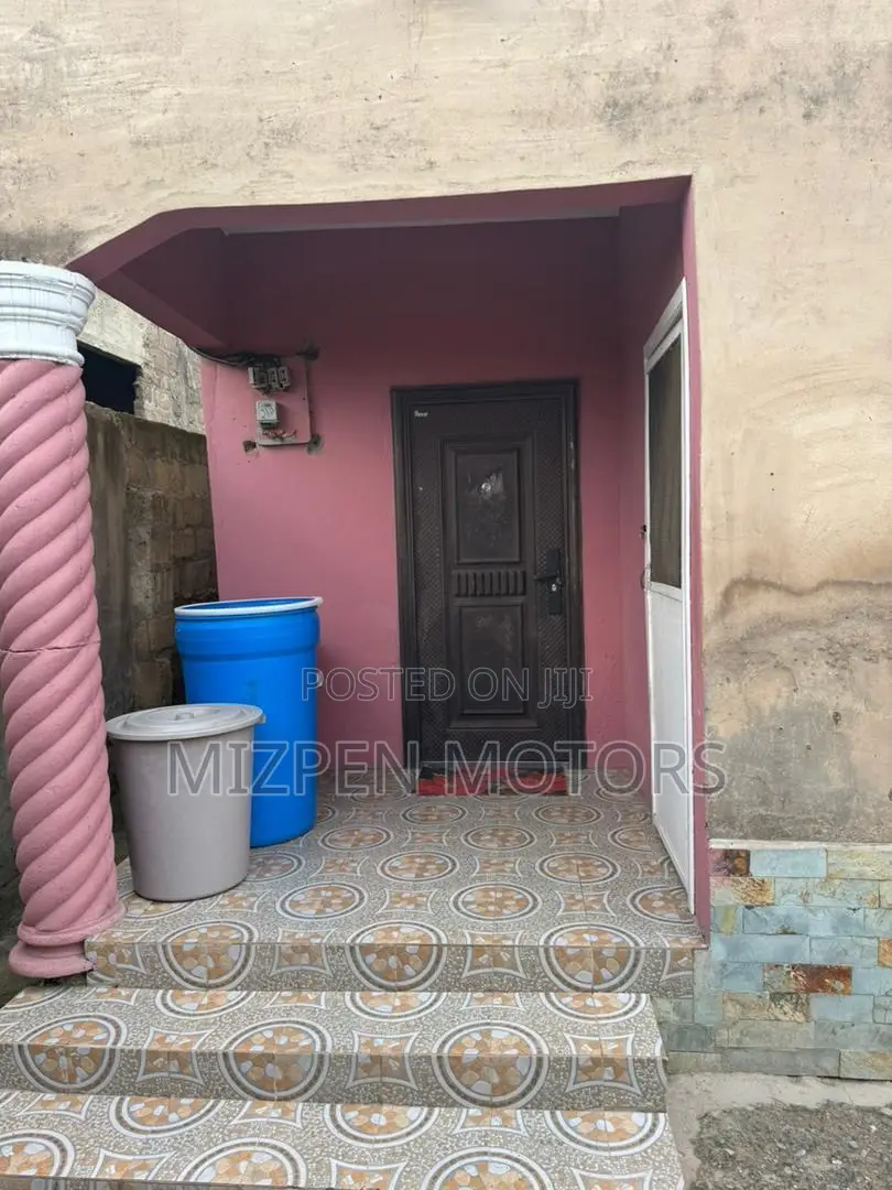 3bdrm Block of Flats in Manhean for sale