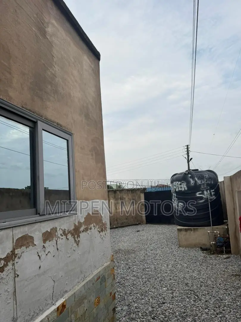 3bdrm Block of Flats in Manhean for sale