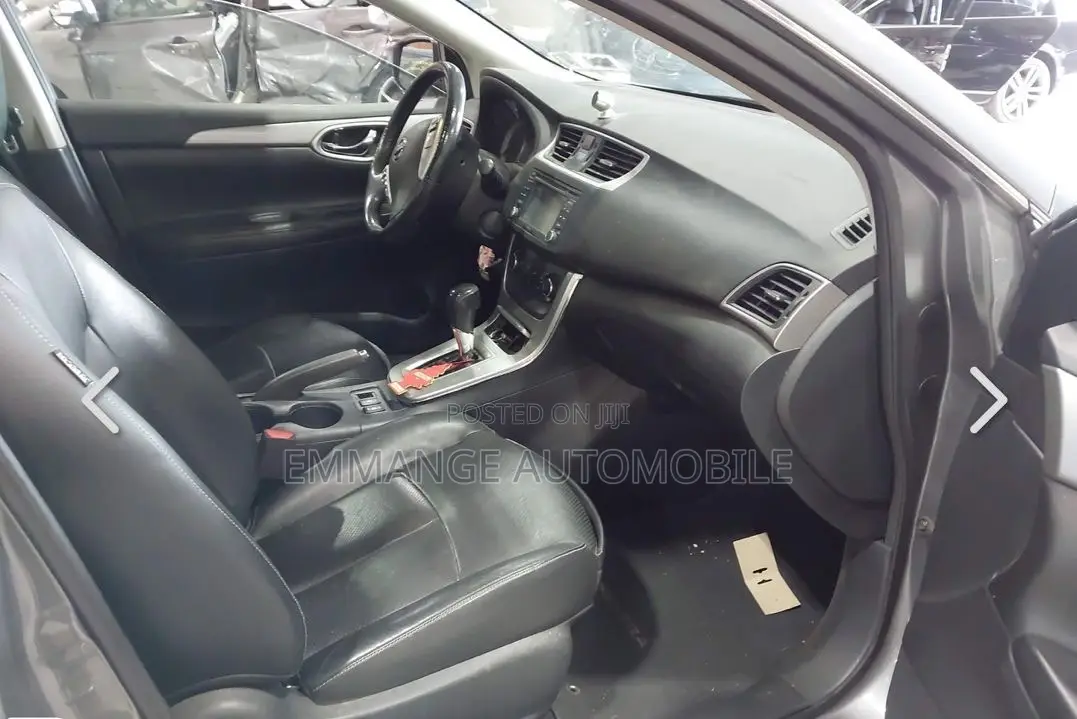 Nissan Sentra SR 4dr Sedan (1.8L 4cyl CVT) 2015 Gray