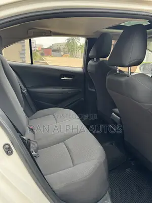 Toyota Corolla 2022 White
