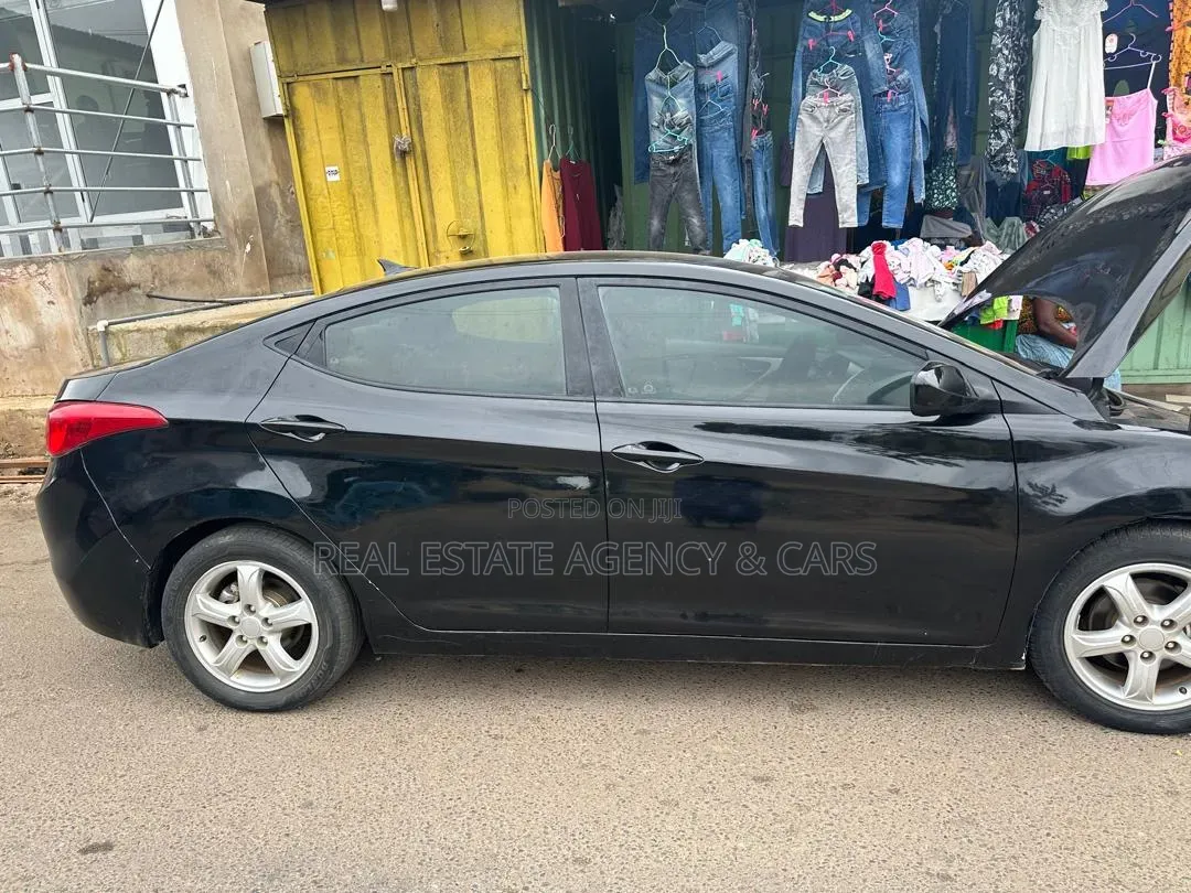 Hyundai Elantra 2013 Black