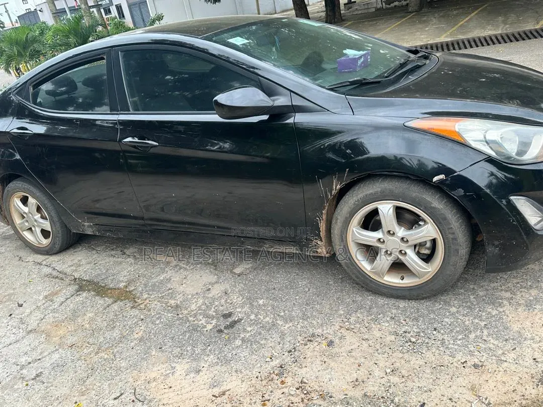 Hyundai Elantra 2013 Black