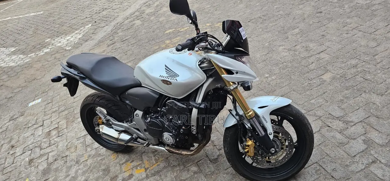 Honda Hornet 2014 White