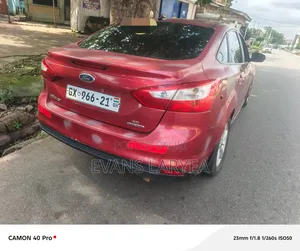 Ford Focus 2015 Red