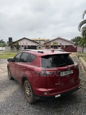 Toyota RAV4 2017 Red