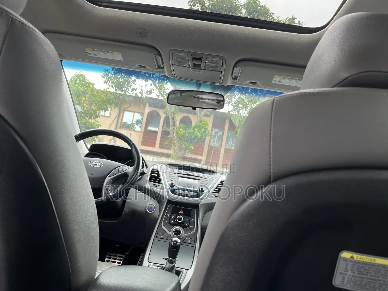 Hyundai Elantra Limited 4dr Sedan (1.8L 4cyl 6A) 2015 Silver