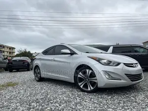 Hyundai Elantra Limited 4dr Sedan (1.8L 4cyl 6A) 2015 Silver