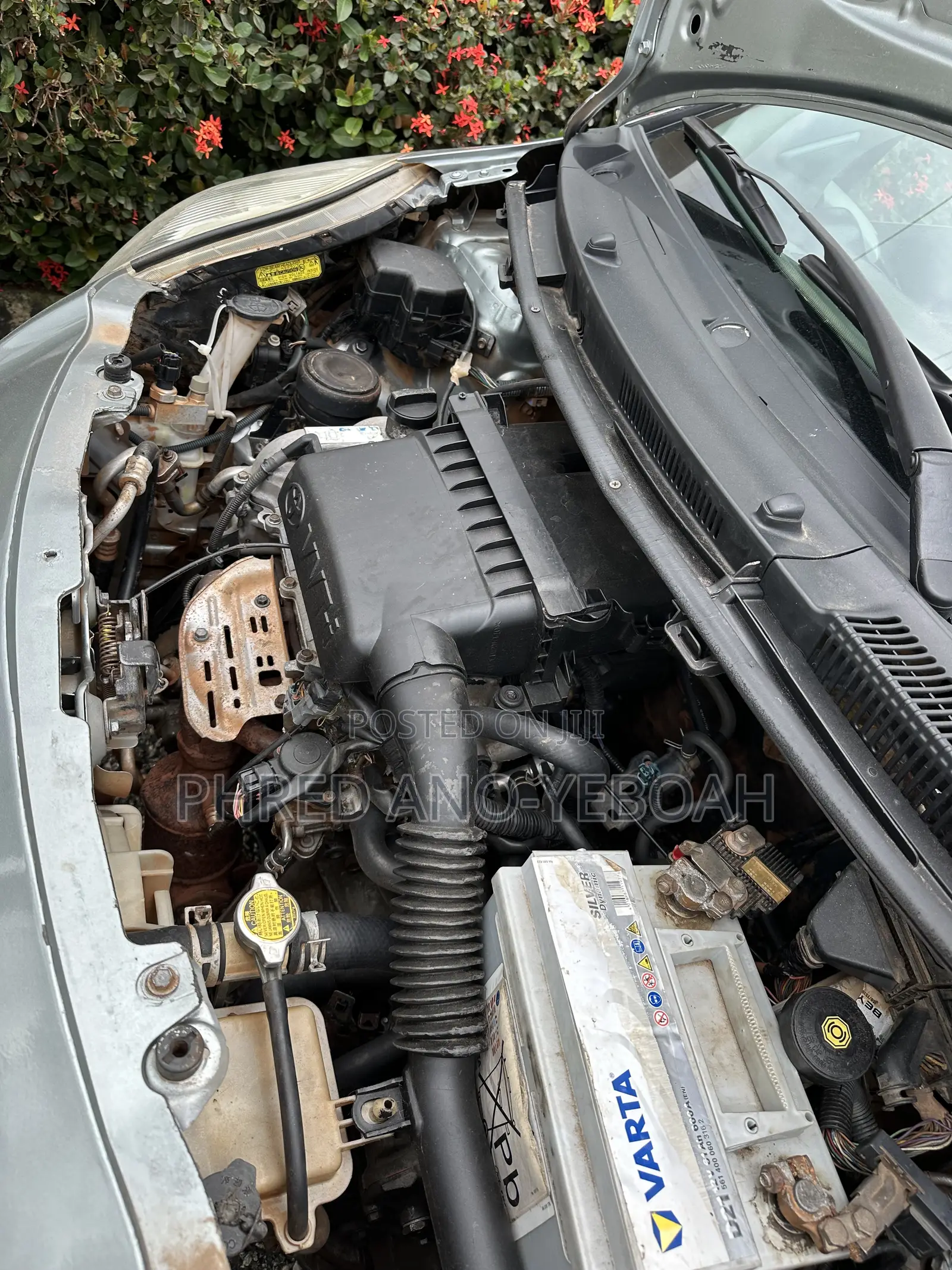 Toyota Vitz 1.3 FWD 5dr 2010 Gray