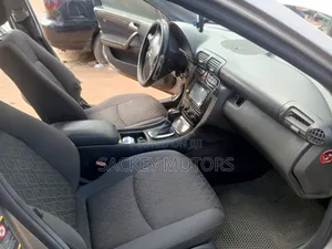 Mercedes-Benz C250 2005 Silver