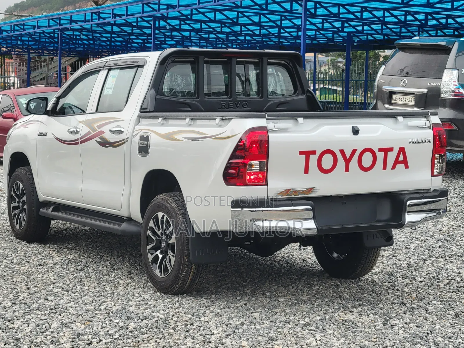 New Toyota Hilux 2025 White