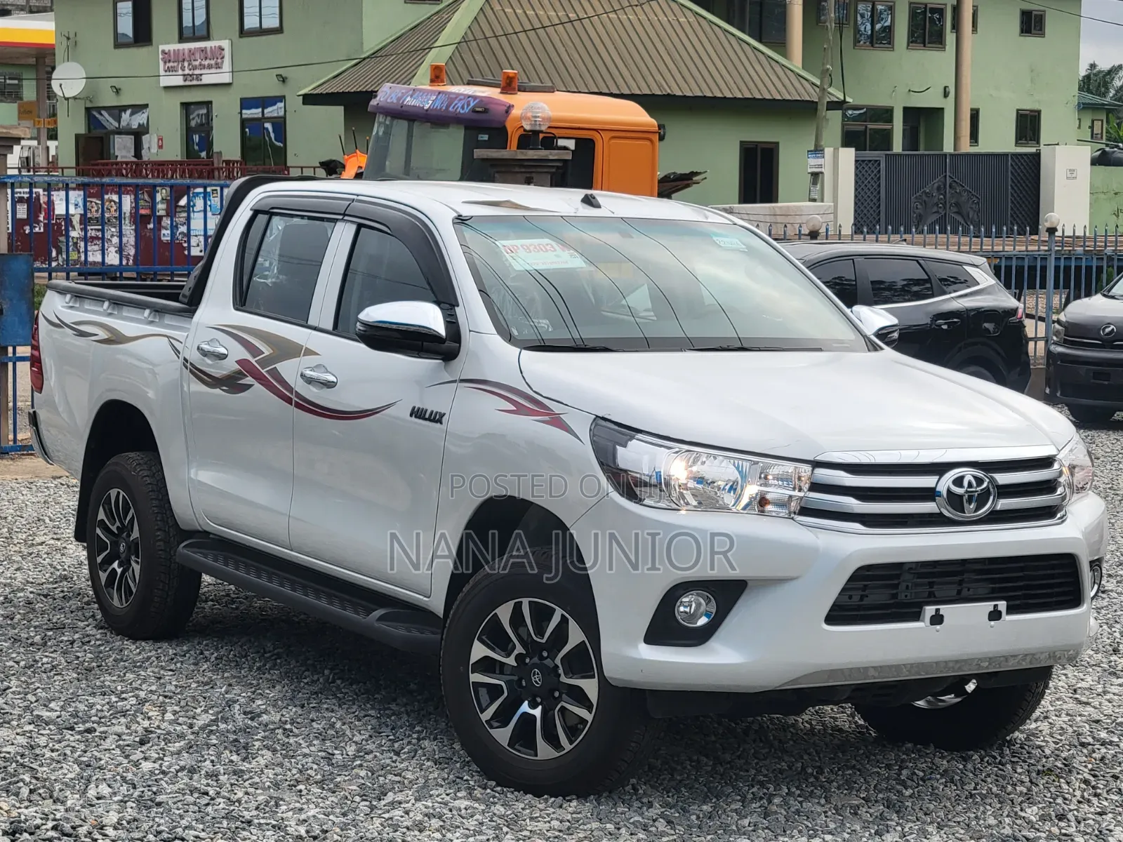 New Toyota Hilux 2025 White