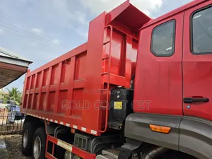 Sinotruk Howo Nx380 6x4 Dump Truck
