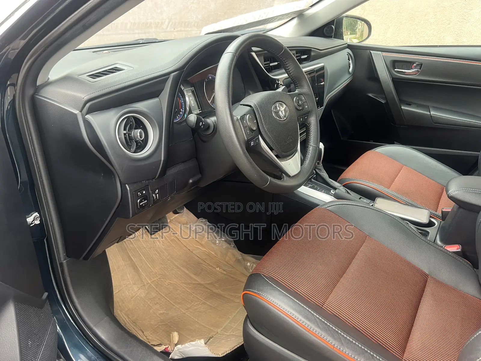 Toyota Corolla 2018 Gray
