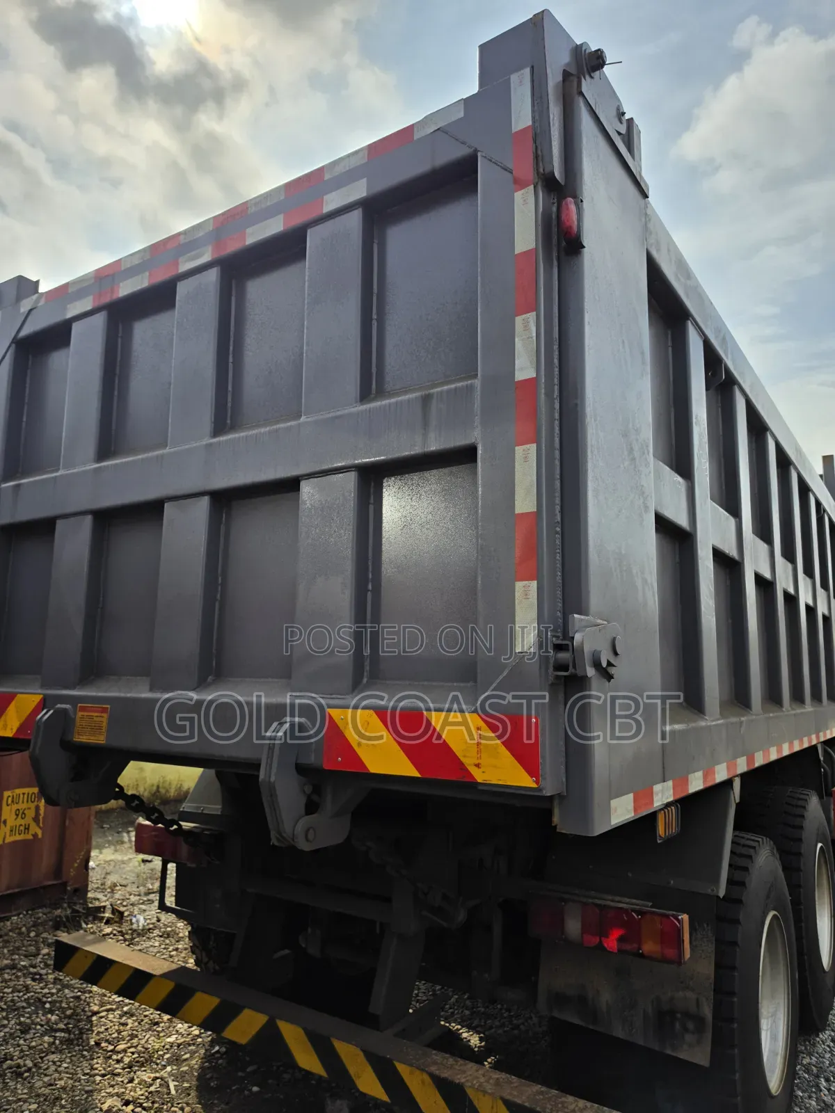 Sinotruck Howo Strong Dumtruck