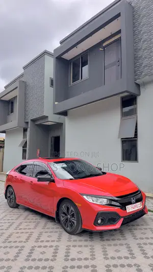 Honda Civic EX-L w/Navi 4dr Hatchback (1.5L 4cyl) 2017 Red