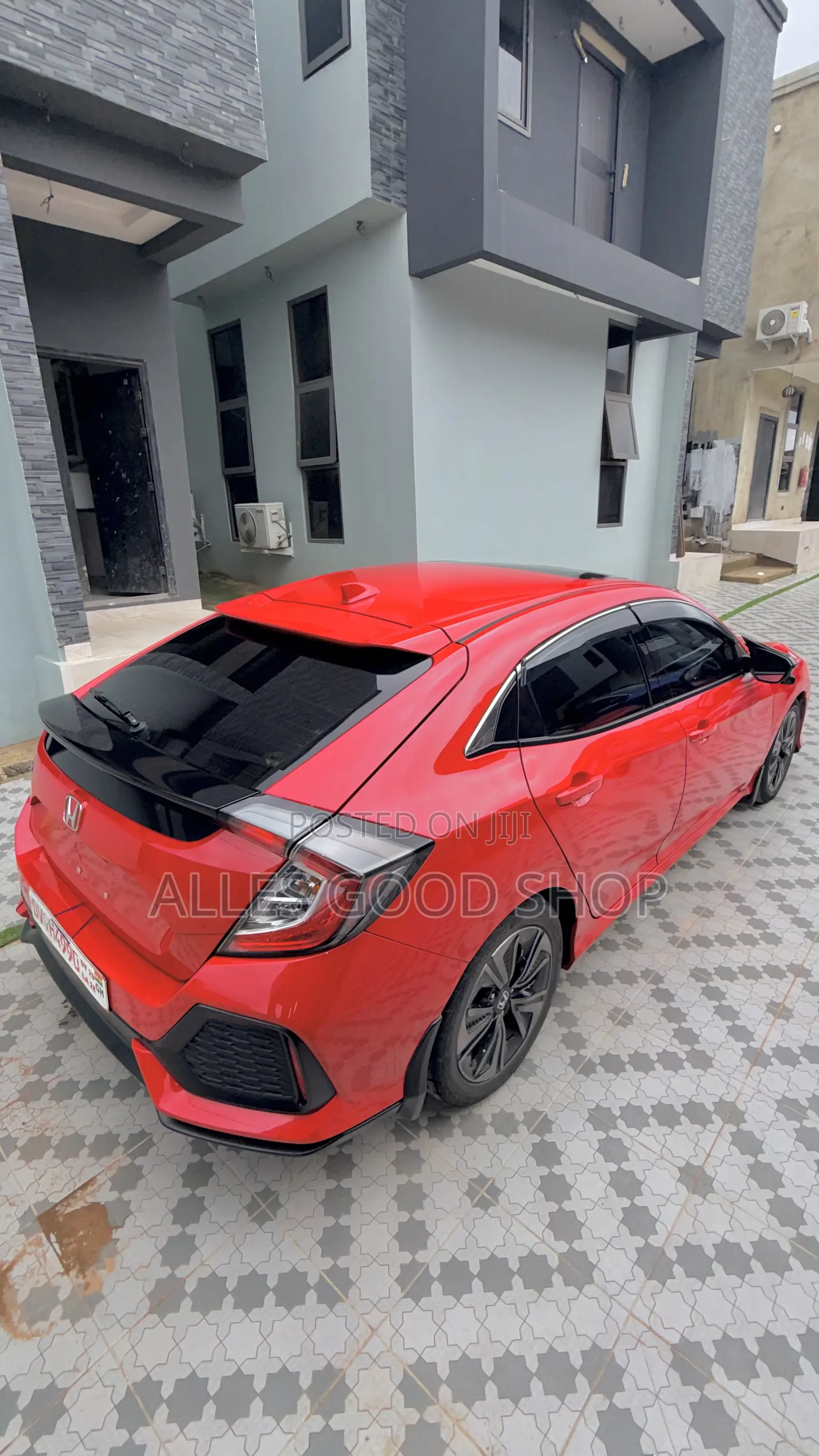 Honda Civic EX-L w/Navi 4dr Hatchback (1.5L 4cyl) 2017 Red
