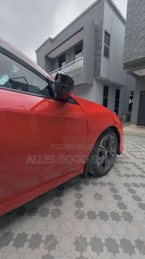 Honda Civic EX-L w/Navi 4dr Hatchback (1.5L 4cyl) 2017 Red