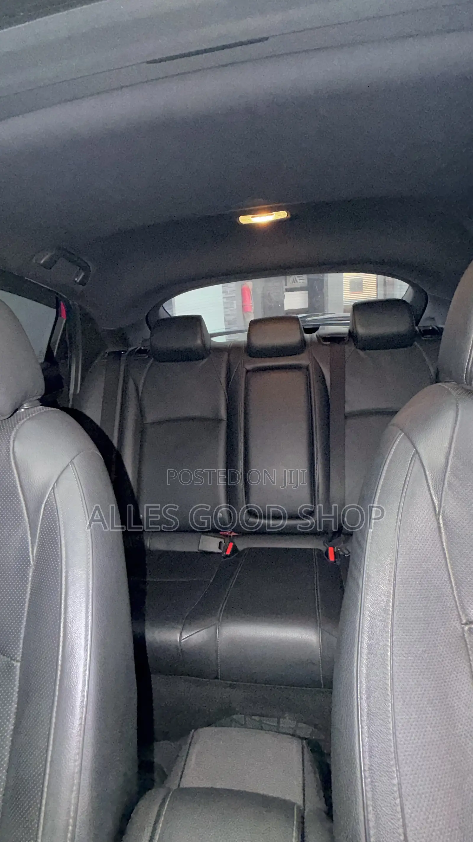 Honda Civic EX-L w/Navi 4dr Hatchback (1.5L 4cyl) 2017 Red