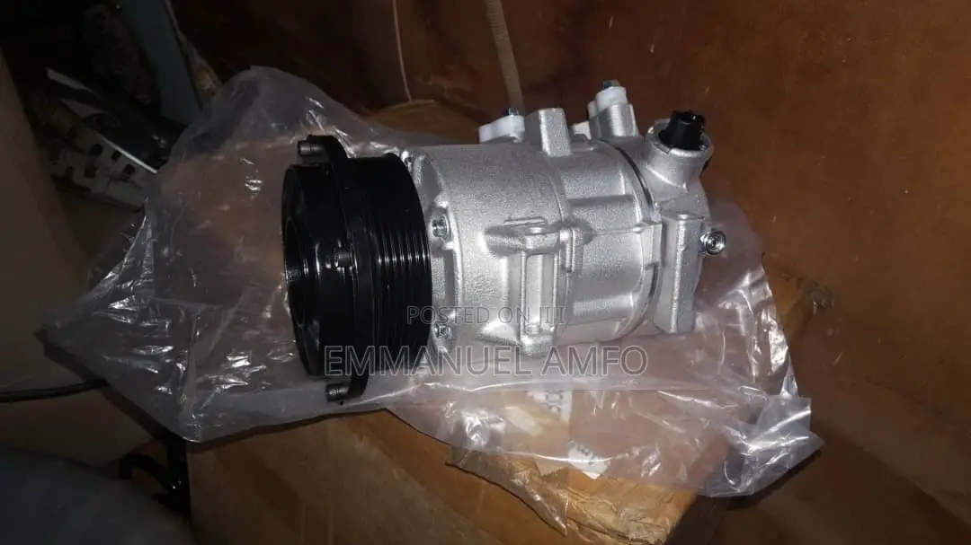 Toyota Voxy 2008-2016 Air Condition Compressor