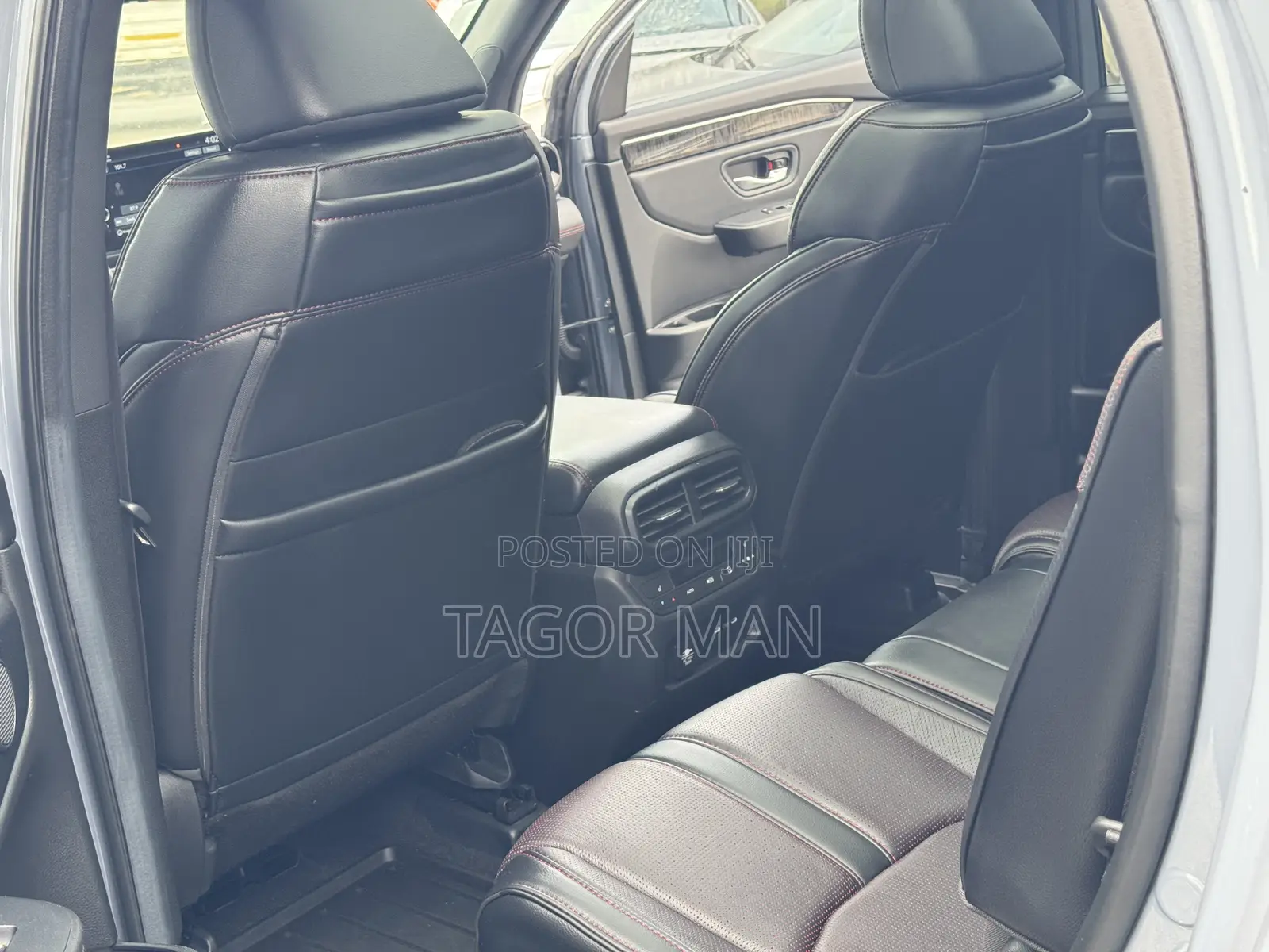 Honda Pilot Touring AWD 2024 Gray