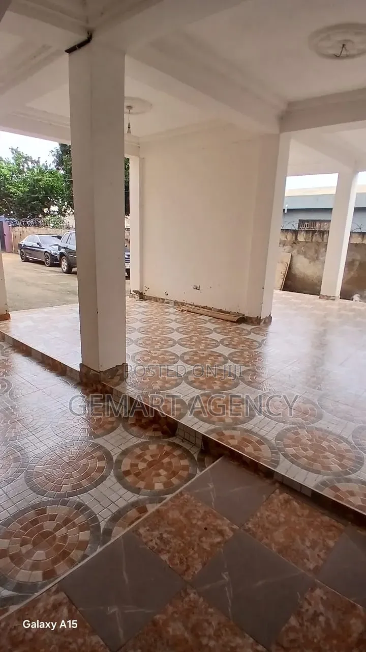 1bdrm Apartment in Taifa Hallelujah, Station Area for rent