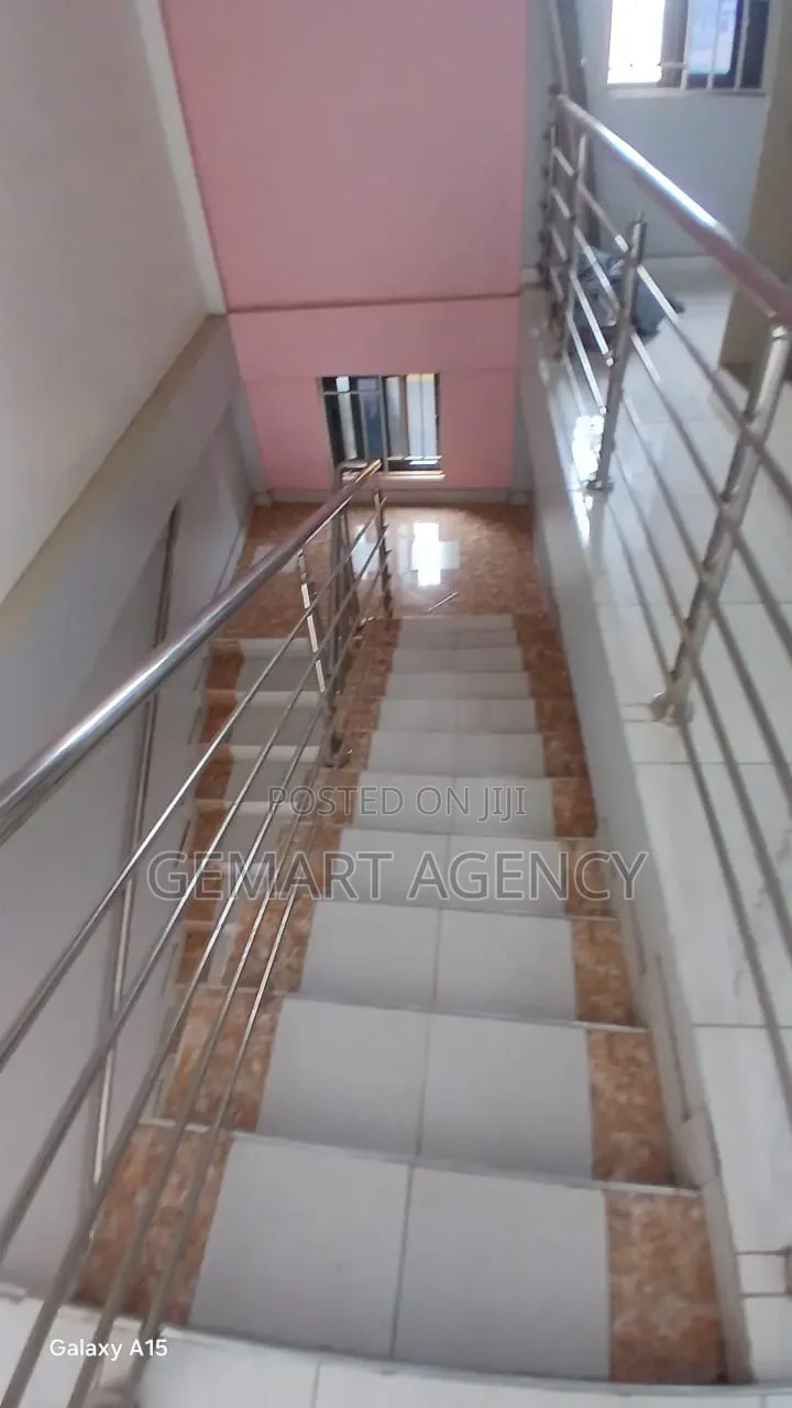 1bdrm Apartment in Taifa Hallelujah, Station Area for rent