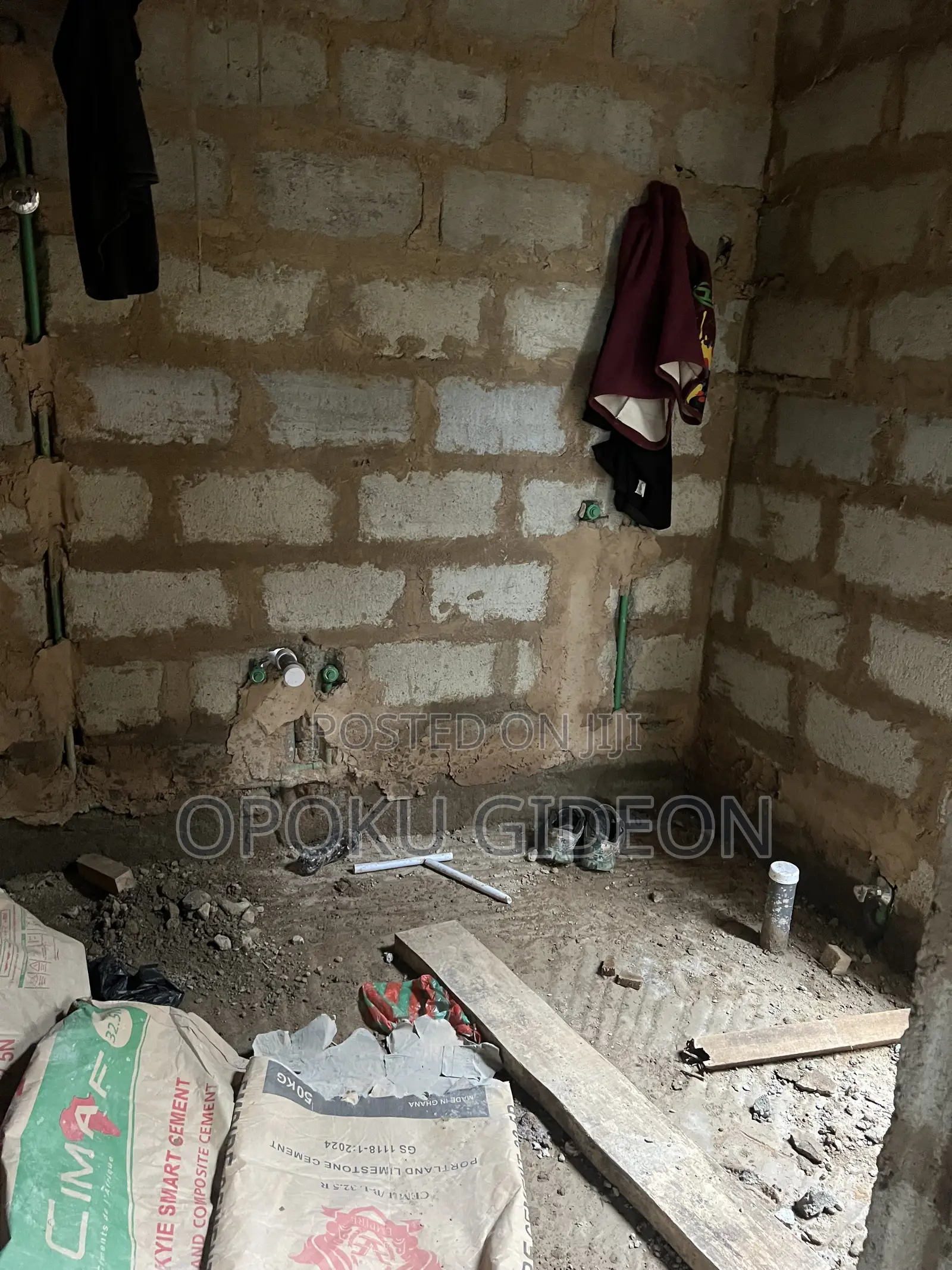 2bdrm House in Mayera, Pokuase for sale