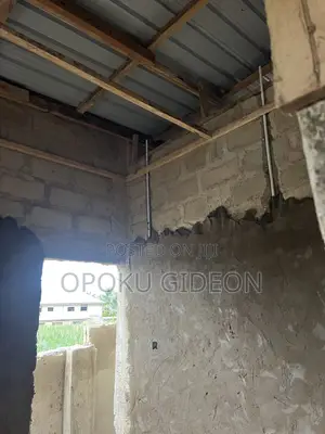 2bdrm House in Mayera, Pokuase for sale