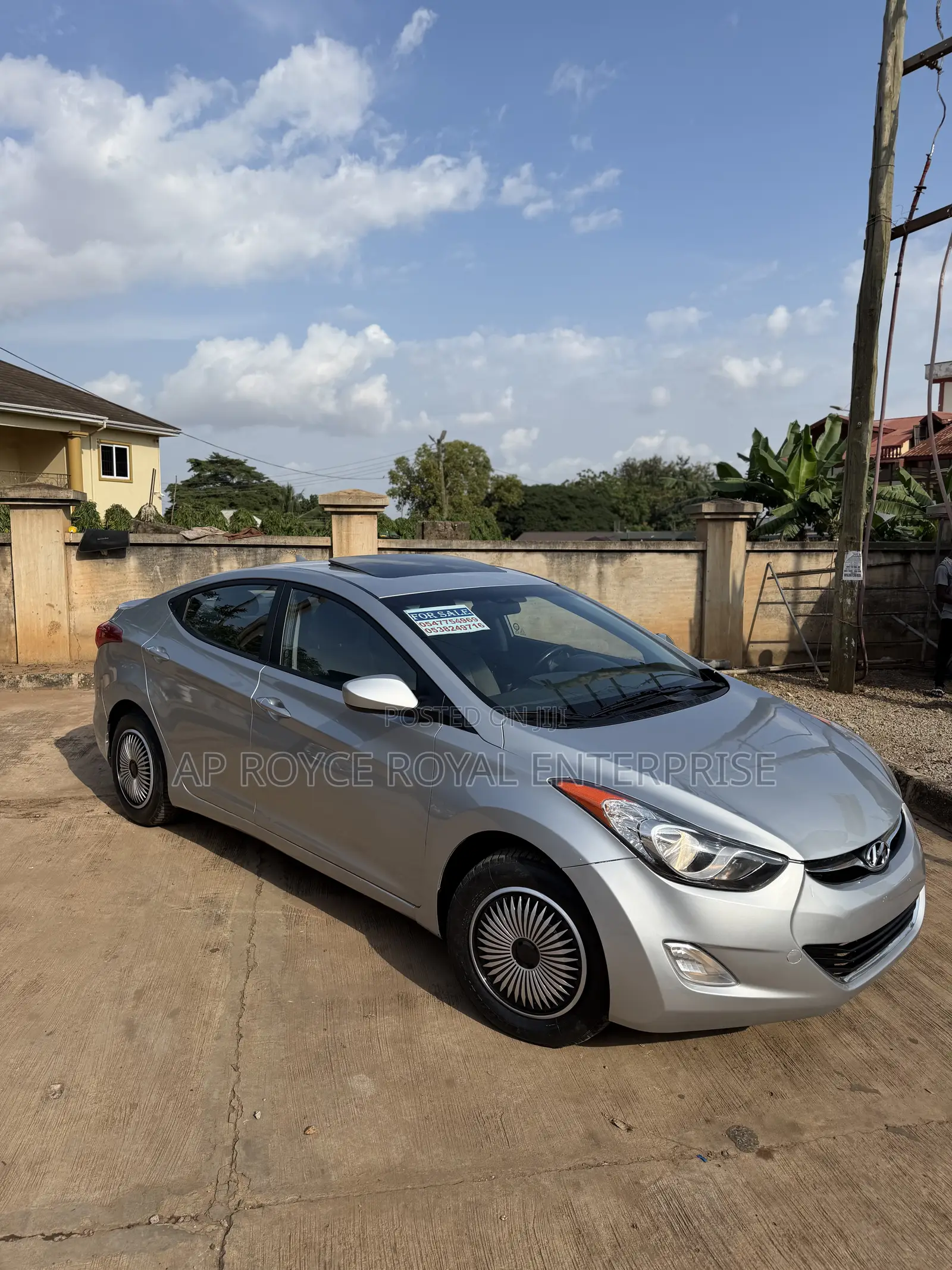 Hyundai Elantra Limited Sedan FWD (1.8L 4cyl 6A) 2013 Silver