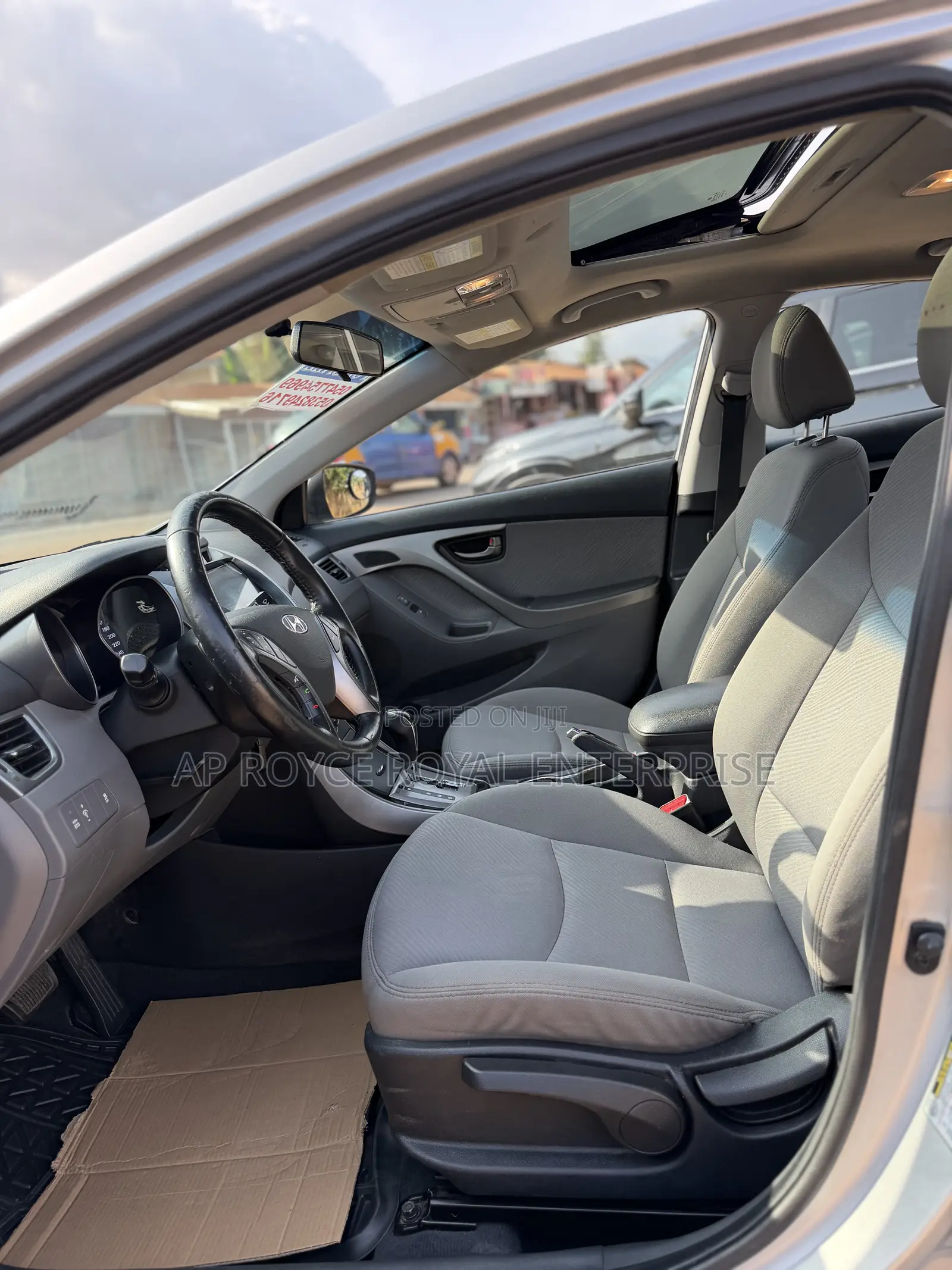 Hyundai Elantra Limited Sedan FWD (1.8L 4cyl 6A) 2013 Silver