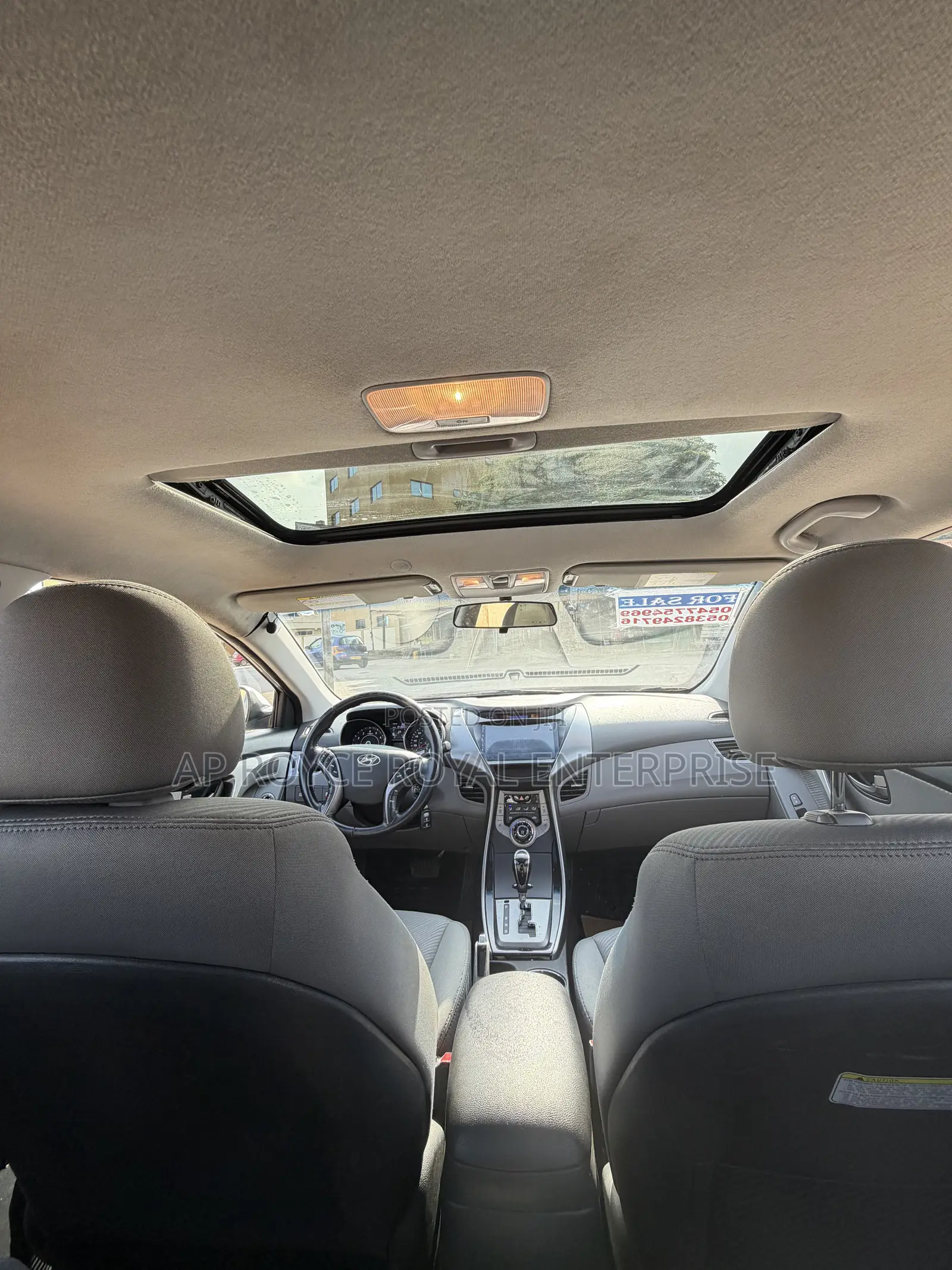 Hyundai Elantra Limited Sedan FWD (1.8L 4cyl 6A) 2013 Silver