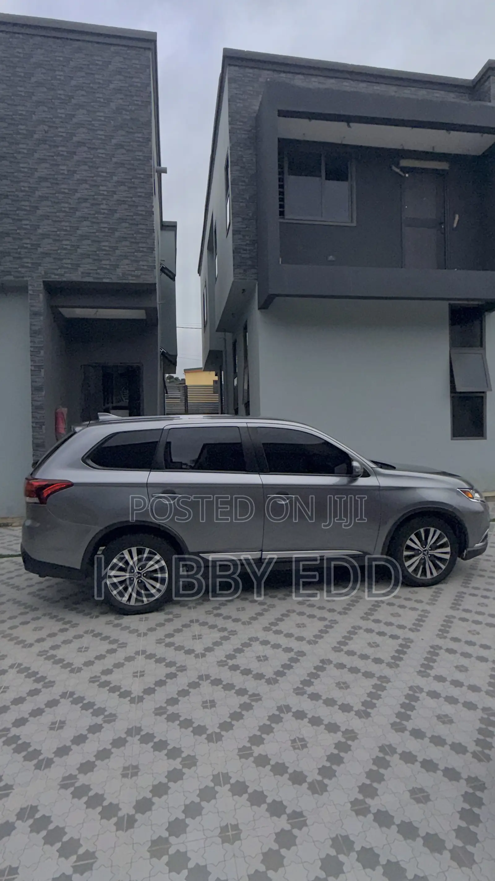 Mitsubishi Outlander 2020 Beige