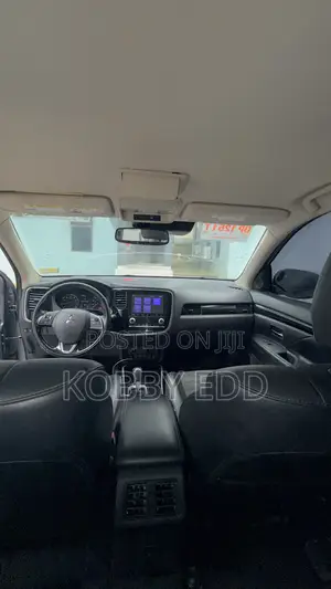 Mitsubishi Outlander 2020 Beige