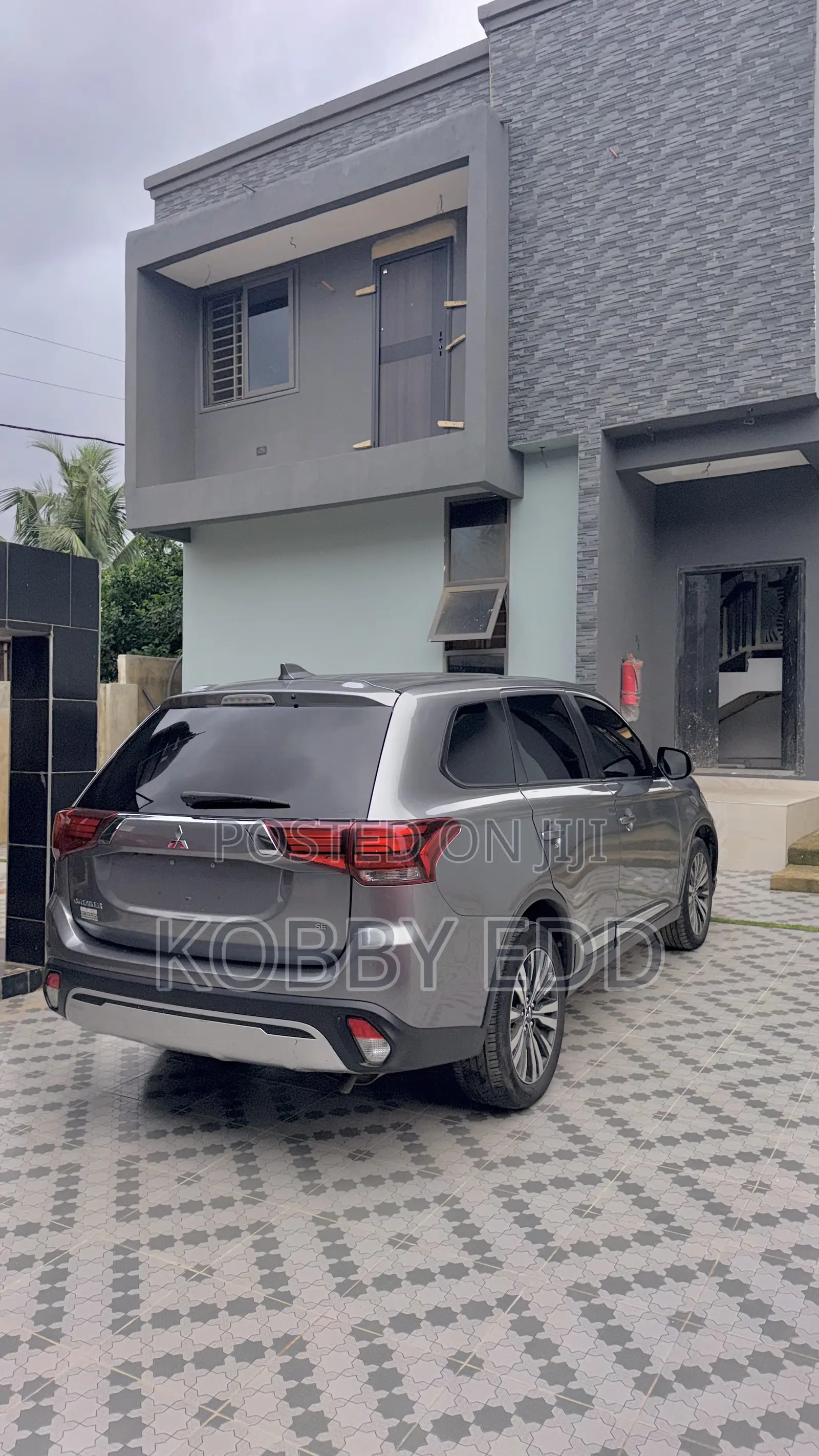 Mitsubishi Outlander 2020 Beige